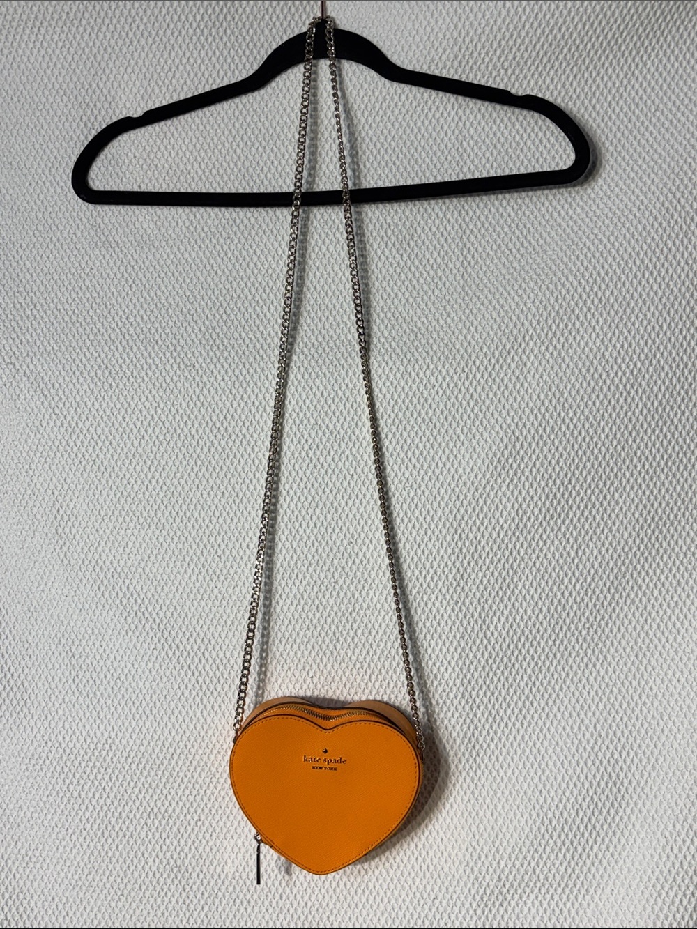 KATE SPADE Orange Heart Shaped Crossbody with Gold Chain Zipper Closure